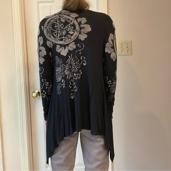 XXI Wrap Blouse / Jacket, Soft Knit Stretch, Black and Slate Design, Size Small - Picture 13 of 13